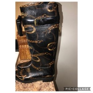 Raining and snow boots